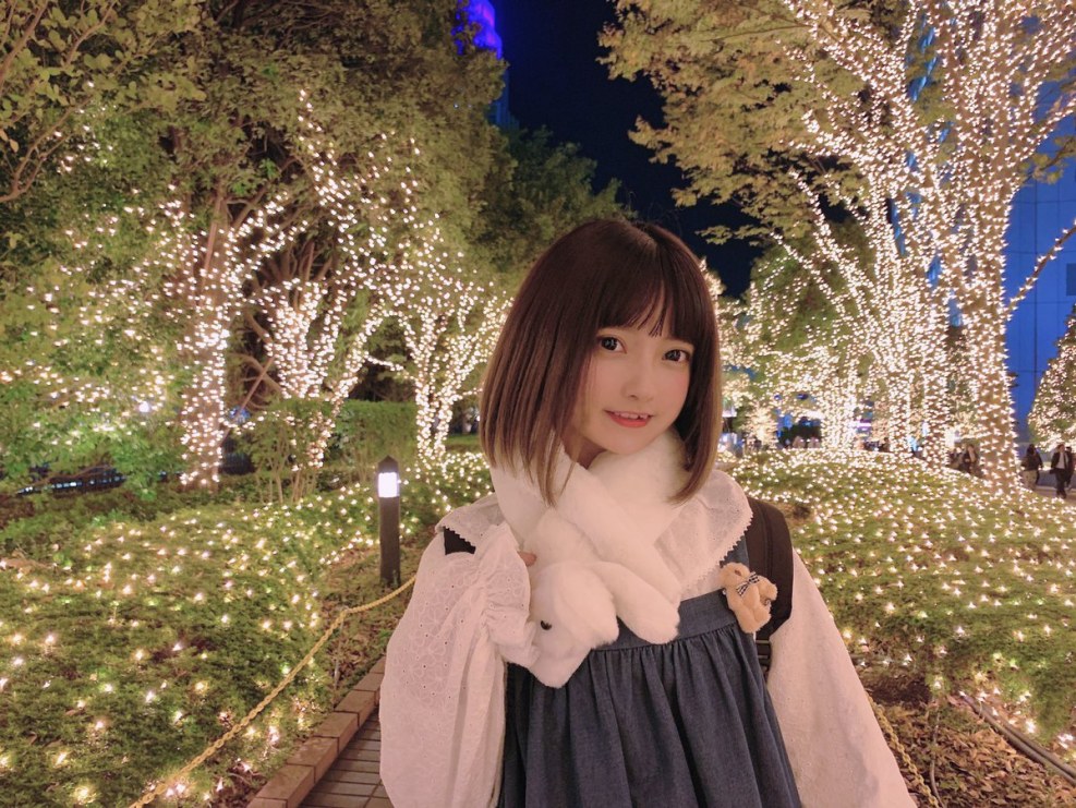 Asian schoolgirls in underwear