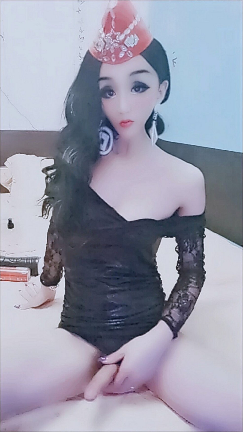 Download Photo TOEI Extra Muscular Sensual Ladyboy