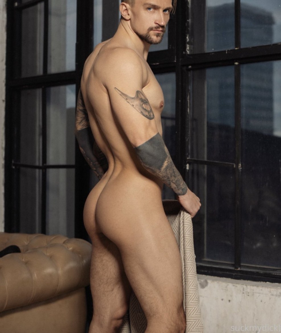 Alexander Zhirmont naked