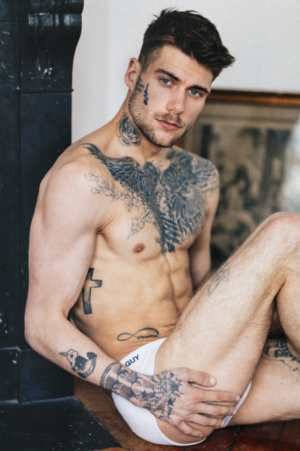 Erotic scenes in the gym in the series Street