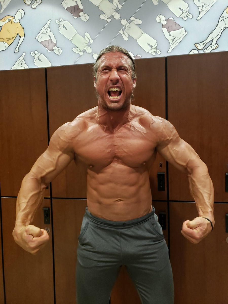 Darenger McCarthy (47 photos)