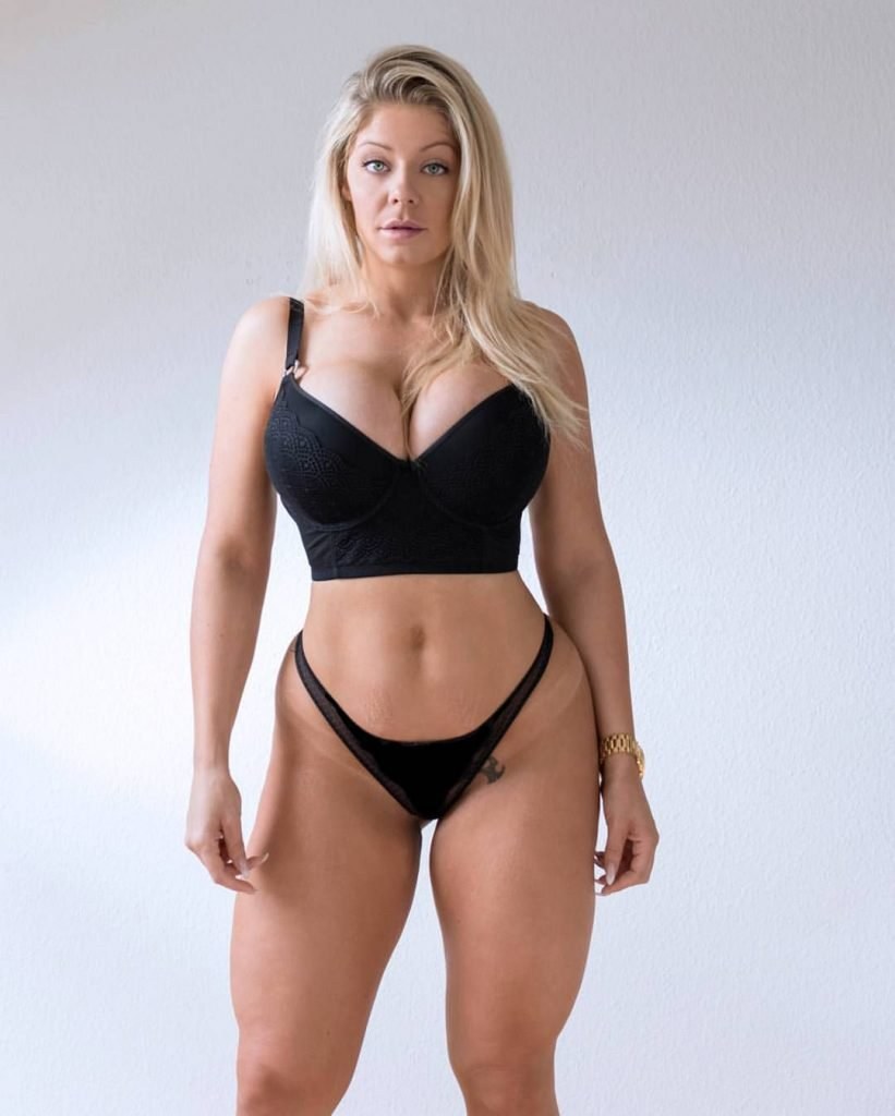 Mia Sand (Mia Sand) - Anal Gif