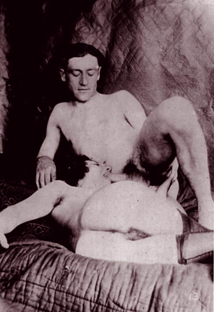 Naked women in German form