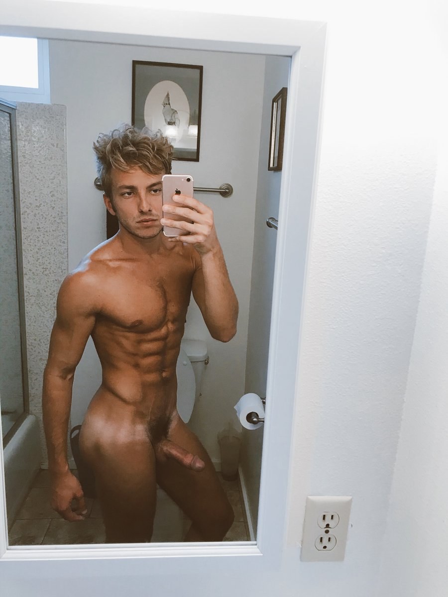 Cameron Higgs (58 photos)