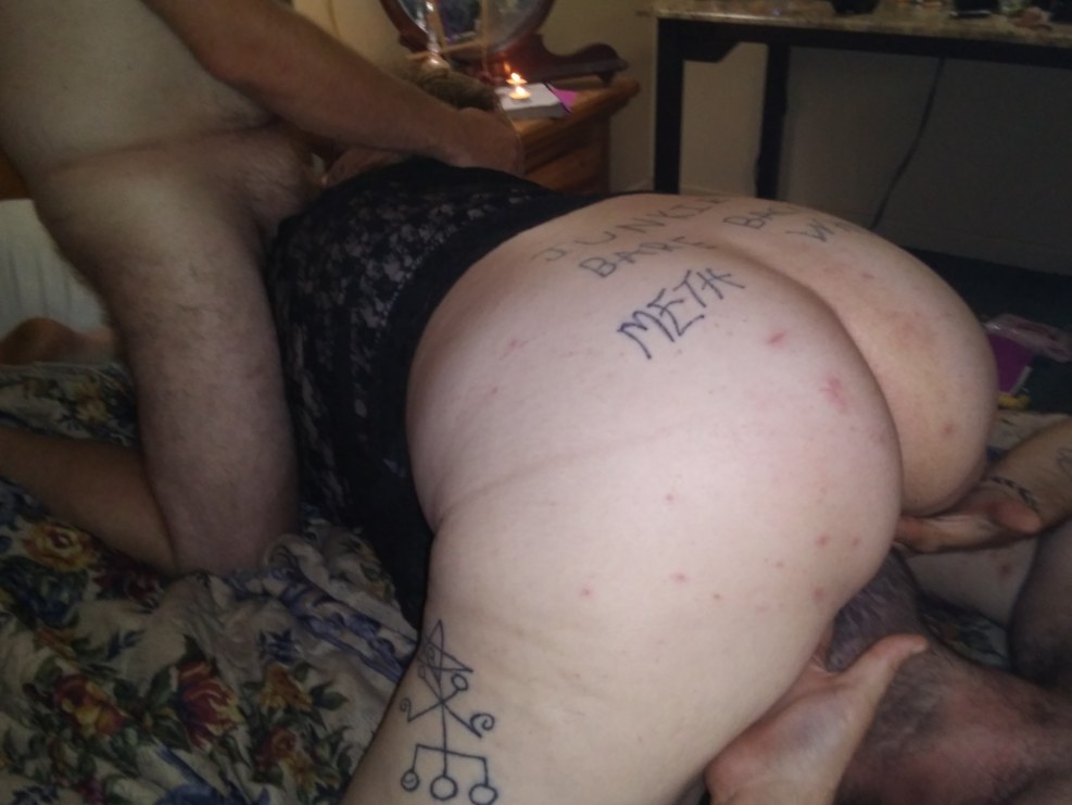 Brutally fucked in the car