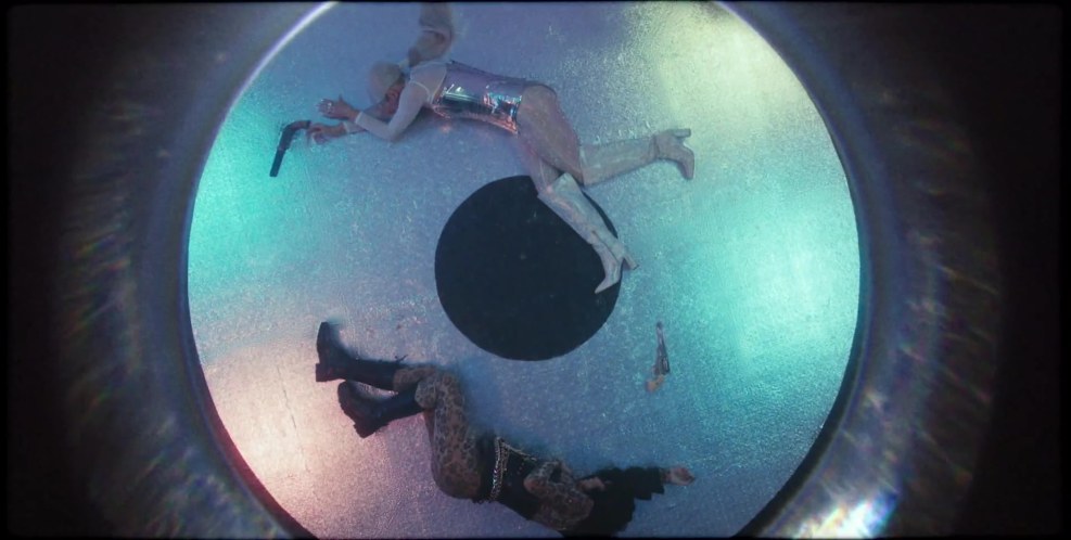 Casca Akashova Business Trip Bone, use