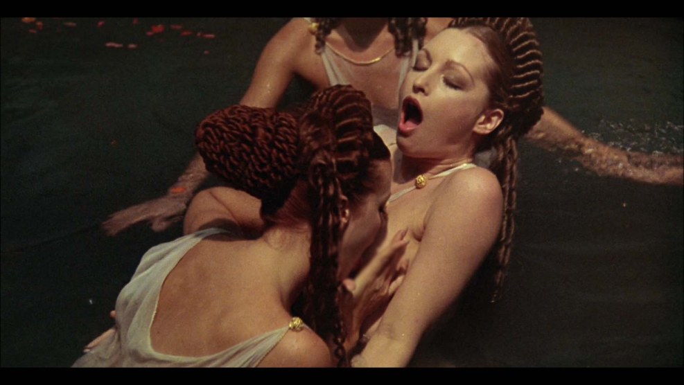 Naked Annek di Lorenzo