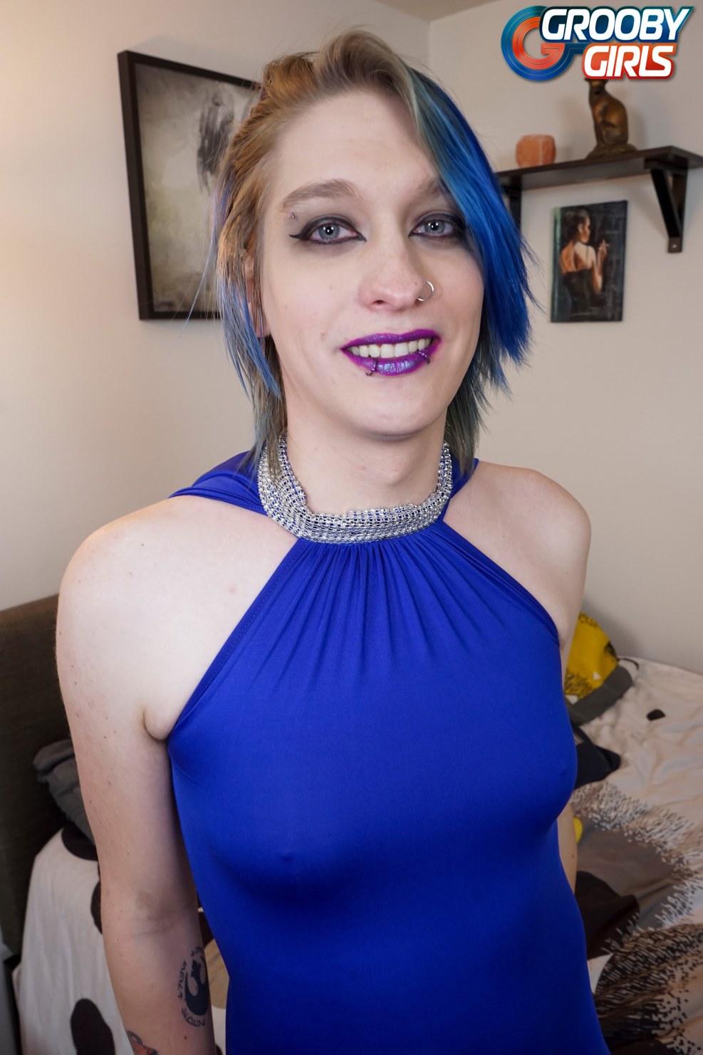 Bigbootytgirls Mirela Abelha in two dicks