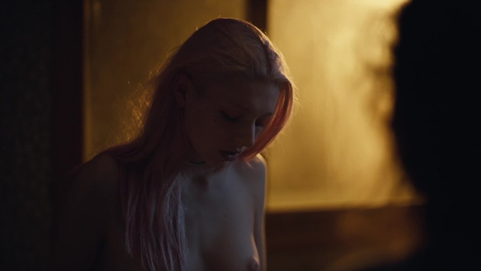 Sydney Suiney Topless Euphoria