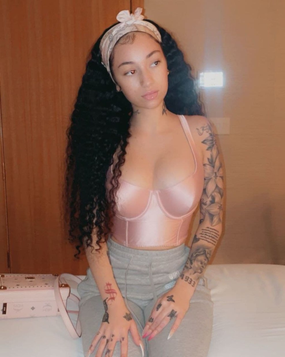 Hindu with big tits teeth