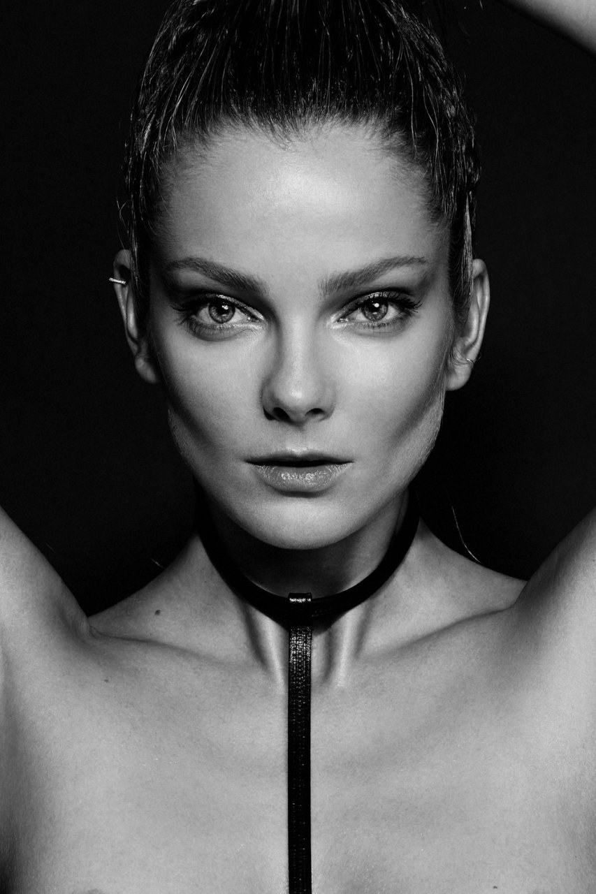 Eniko Mihalik (62 photos)