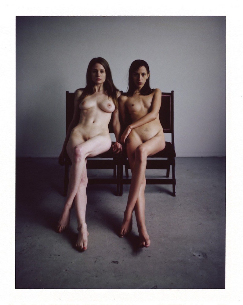 Girl spreads sex lips