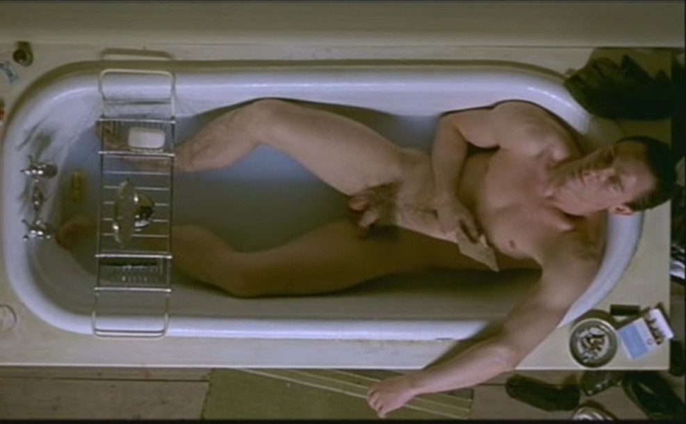 Daniel Craig Bath Naked