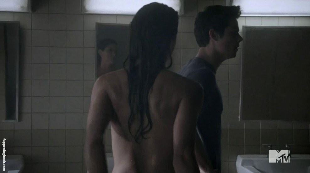 Malena Morgan spread his legs