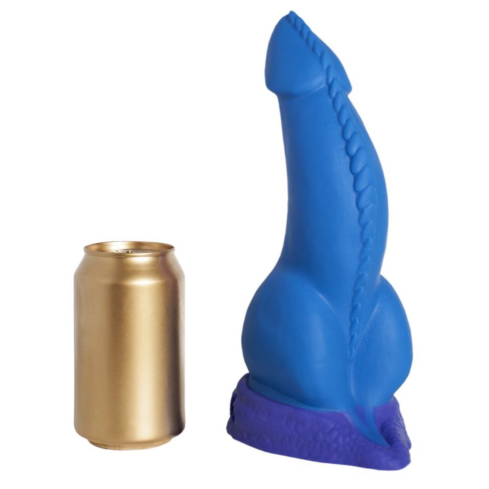 Emily Lynne Riding A Dragon Dildo In The Snow