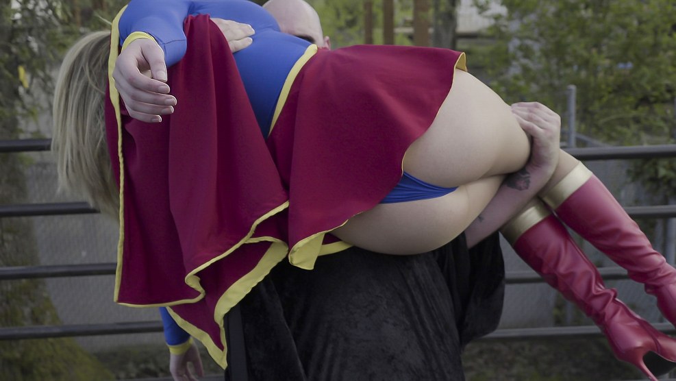 THE BATTLE FOR EART BELLA ROLLAND