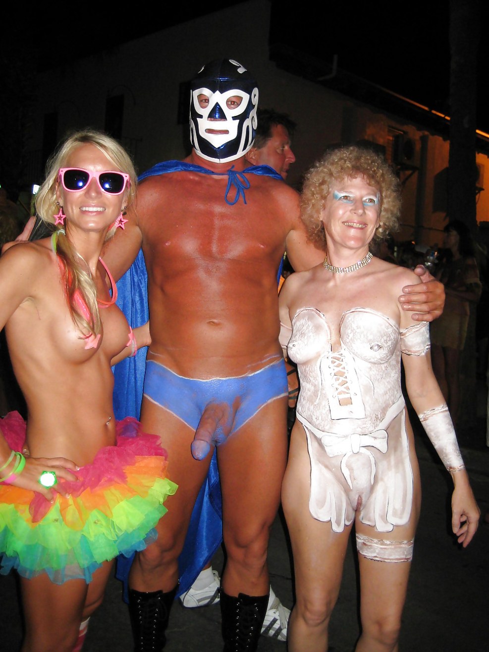 Swingers naked in clubs of West Fantasy Fest