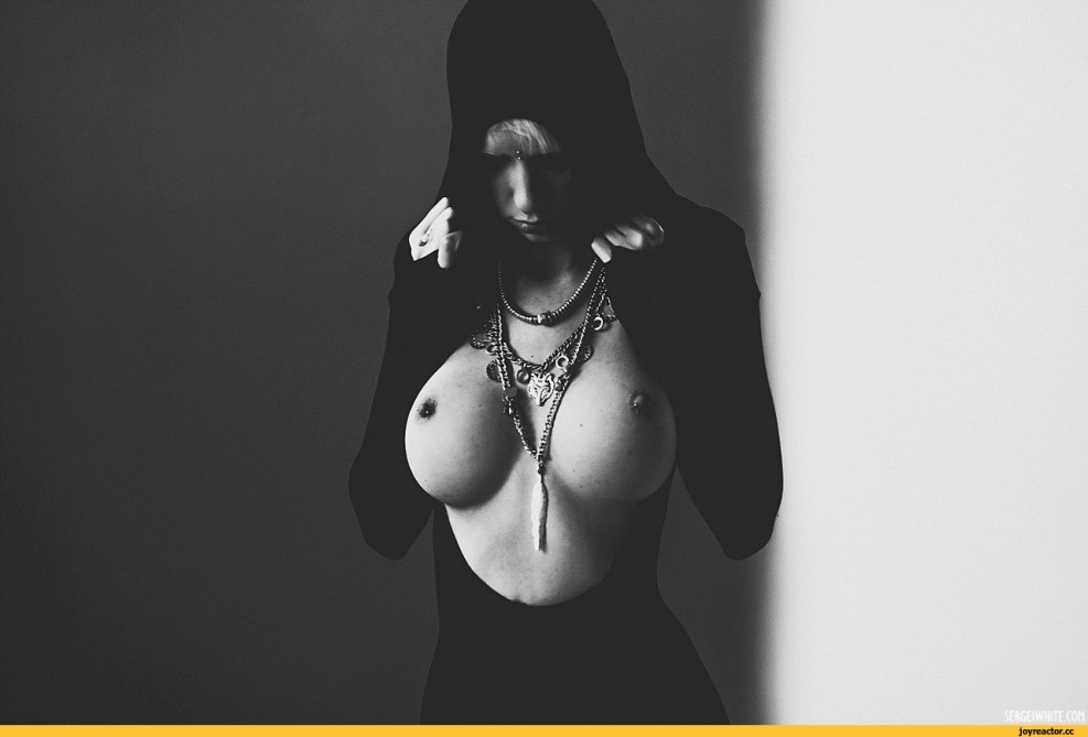 Who was filmed with Dirty Tina Swingers