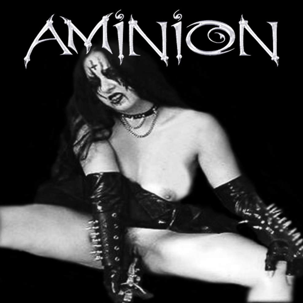 Shailing naked black metal