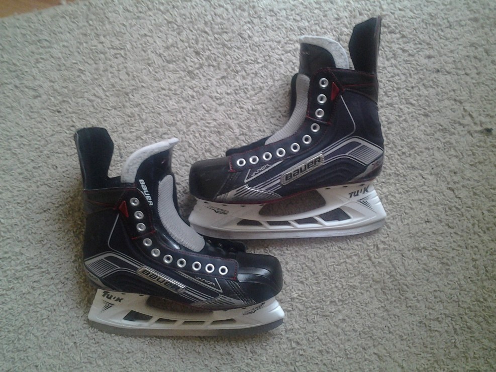 Skates Bauer Supreme Nike Canada