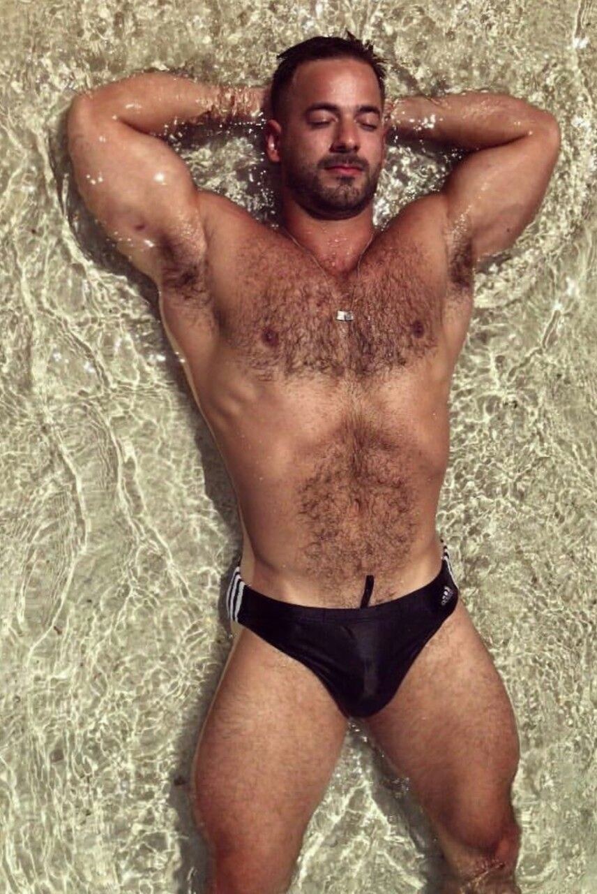 Cruelly fucked in the car