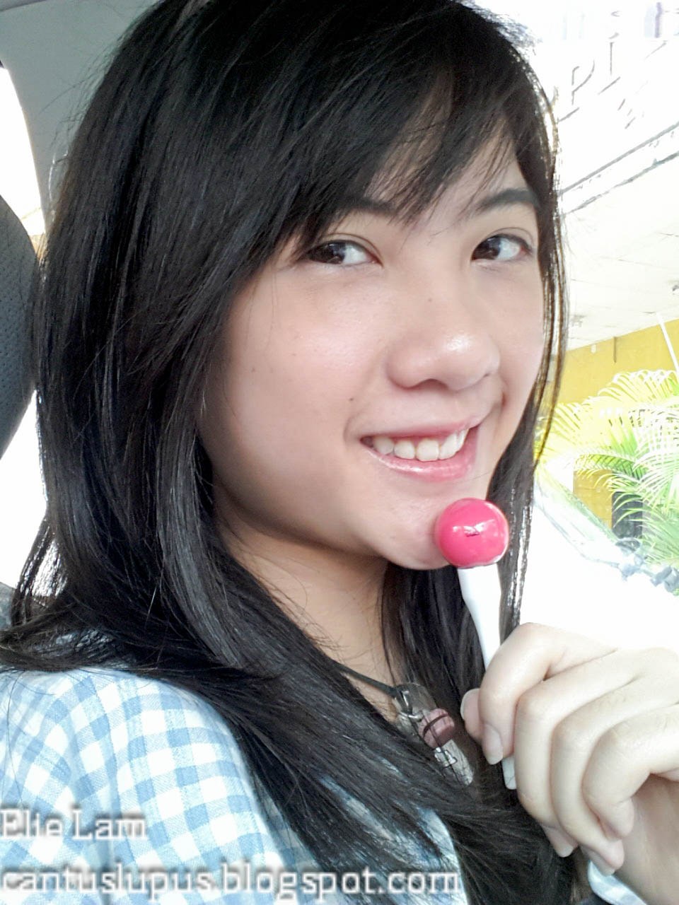 From front to rear Lolli Lips