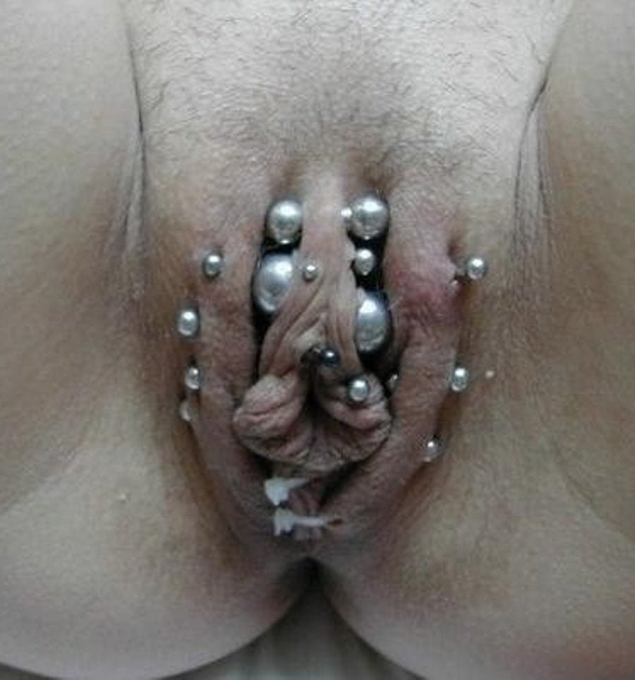 Cliter's hood piercing