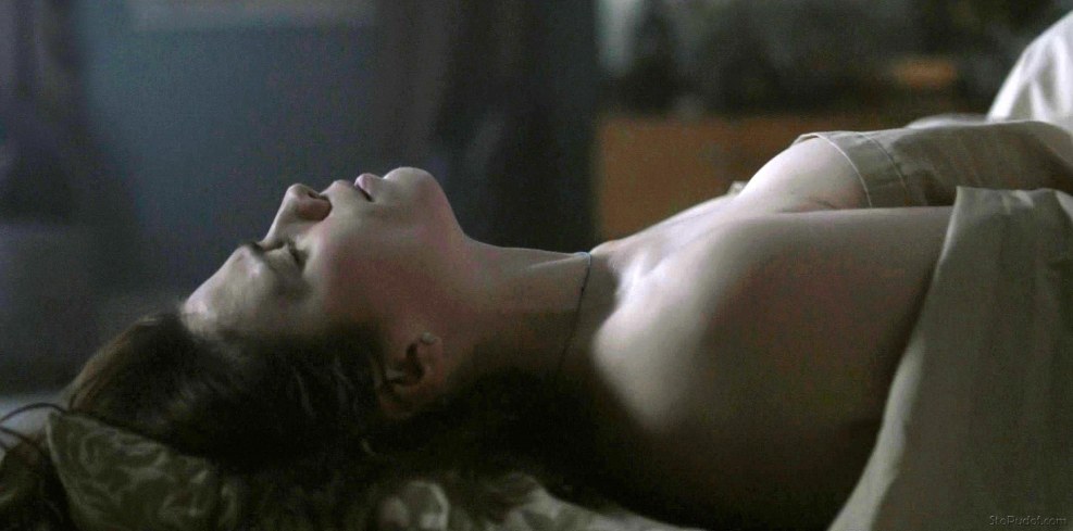 Haley Etwell black mirror bed scene