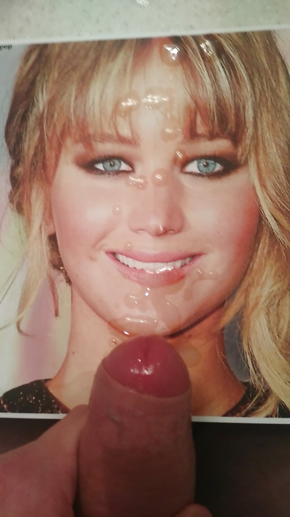 Open mouth of the girl Cum Tribute
