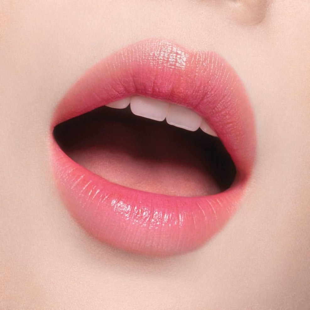 Pink lips
