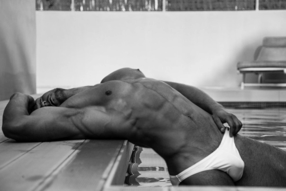 Close -up photo nude men