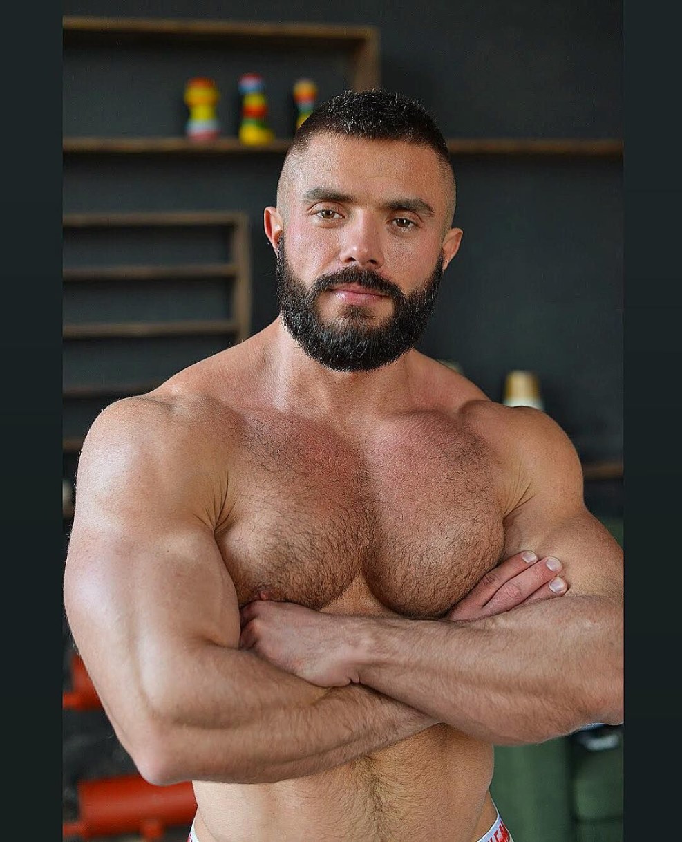 Leo Brown Leo Bartenev