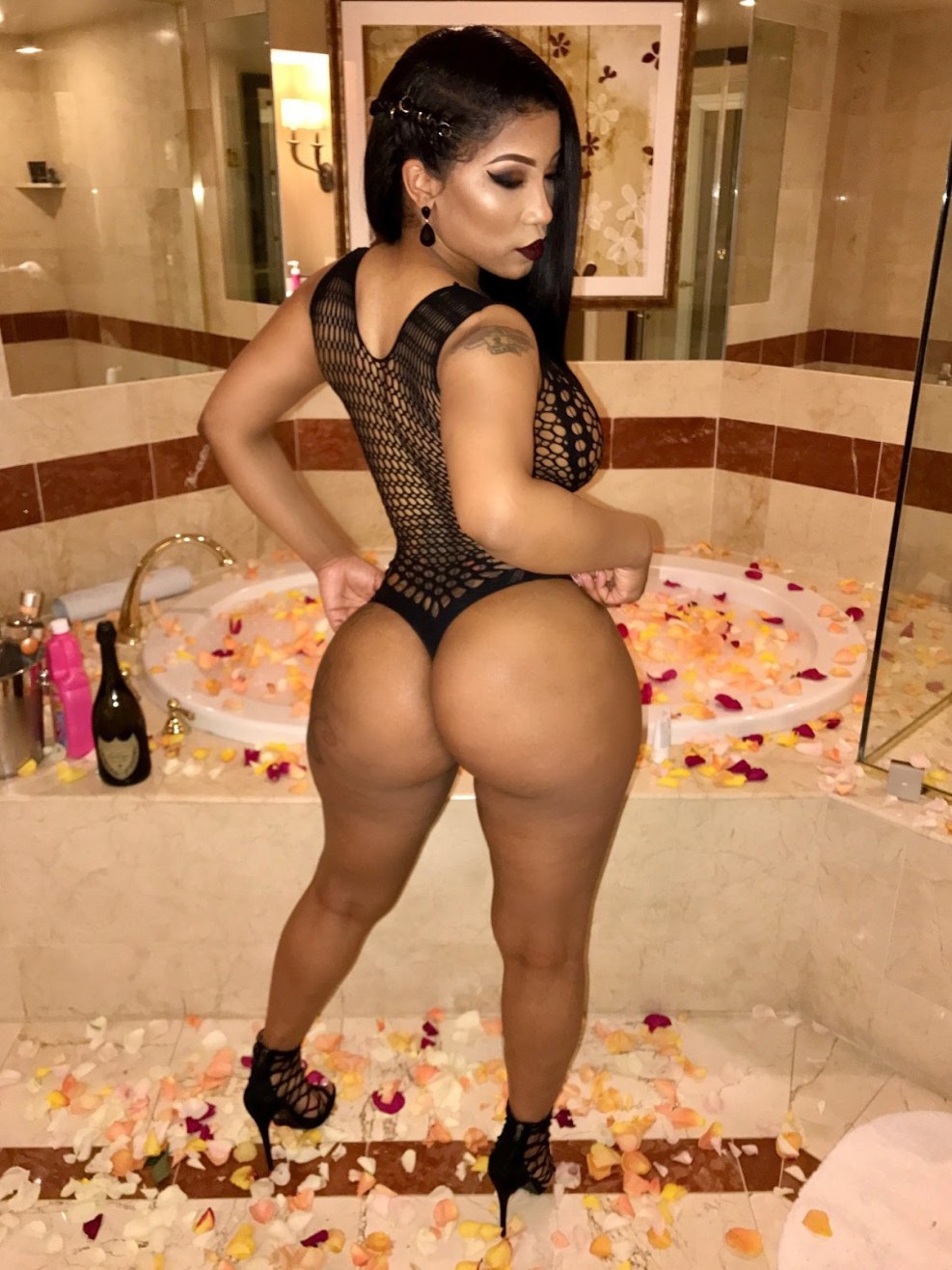 Irene The Dream Model in Ero underwear