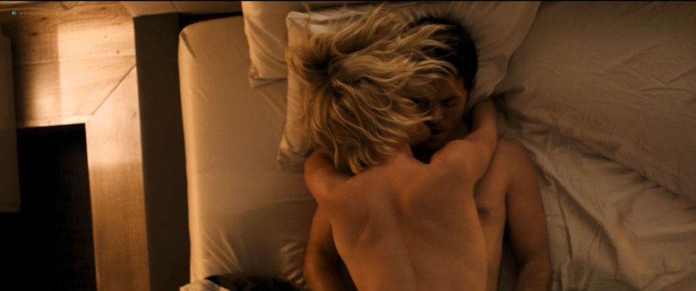 Emilia Clark Daenerys Nude