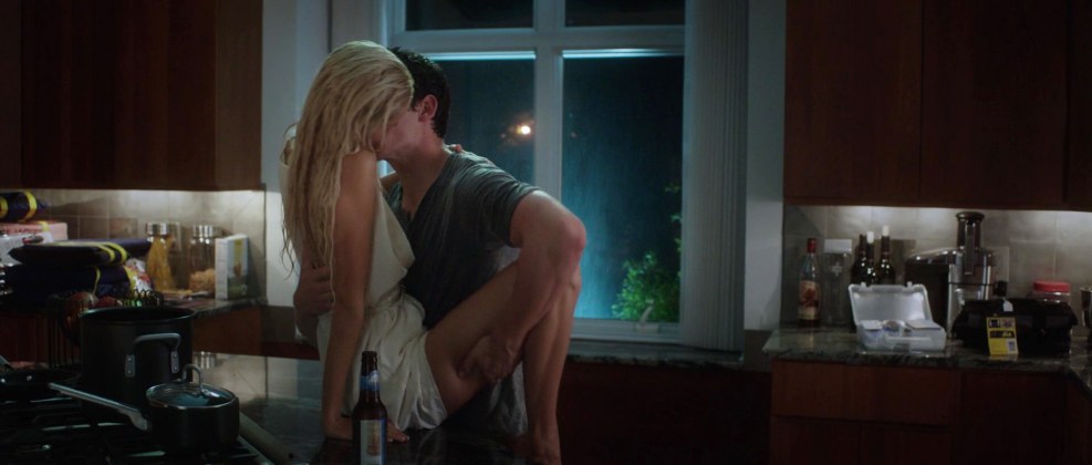 Frida Pinto Naked in the movies