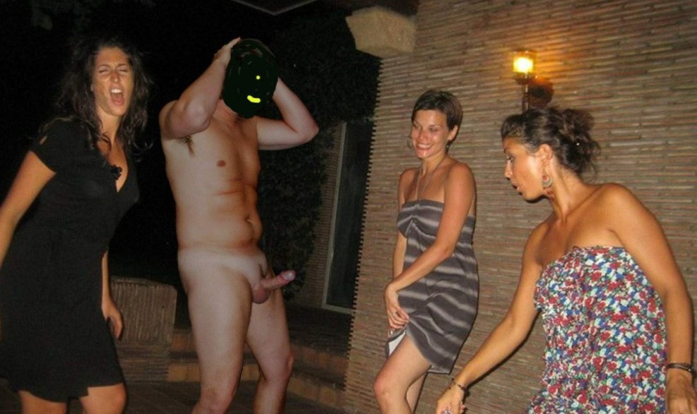 Naked men dressed women in the bath