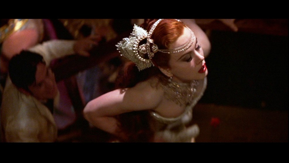 Erotic dance Kang Kan