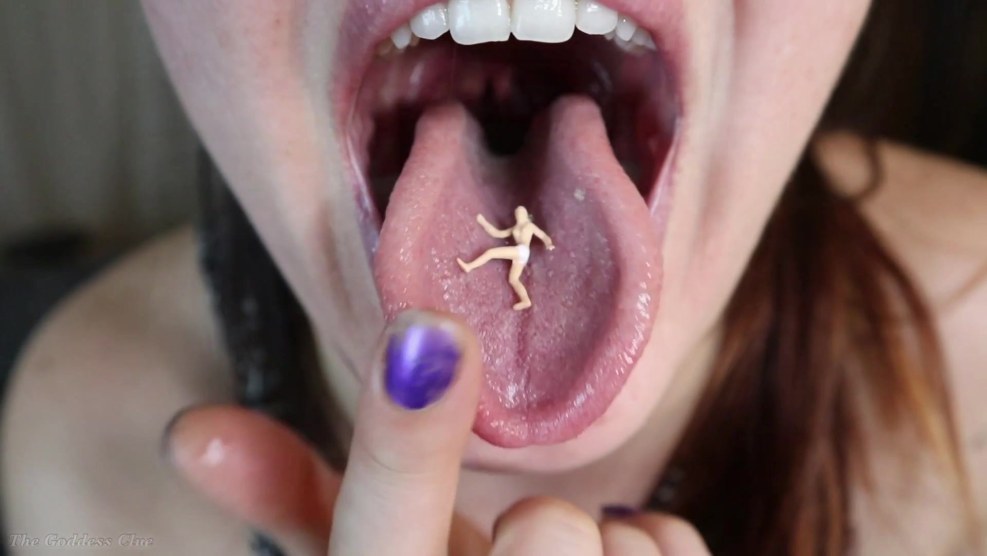 Erotic comic book giantess