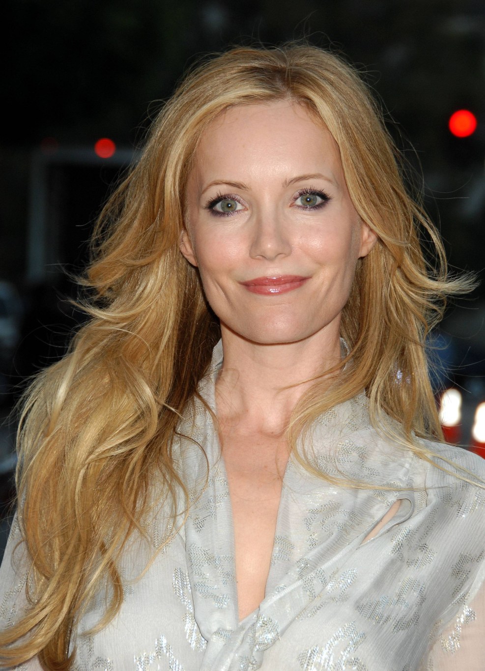 Leslie Mann bed scenes