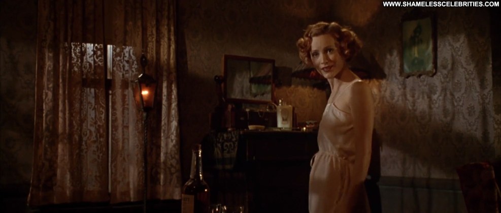 Leslie Mann Hero Loner