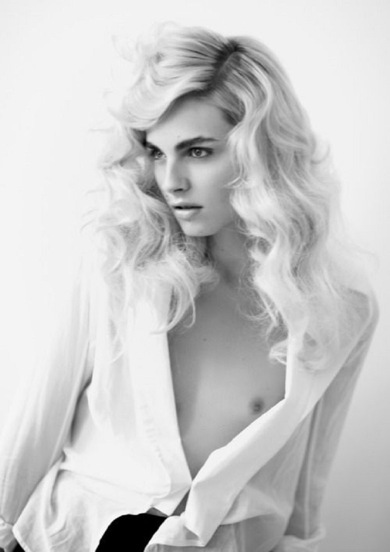 Androgin Andrey Pezhich Naked