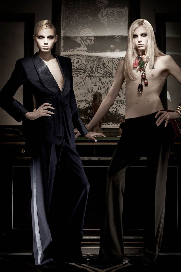 Androgin Andrey Pezhich Naked