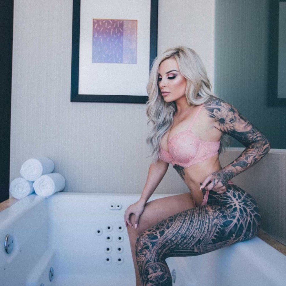 The Last of US 2 Ellie and Dina Naked