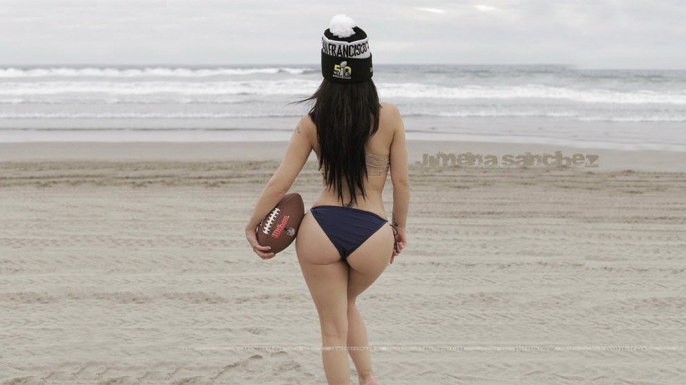 Himena Sanchez in Mini dresses