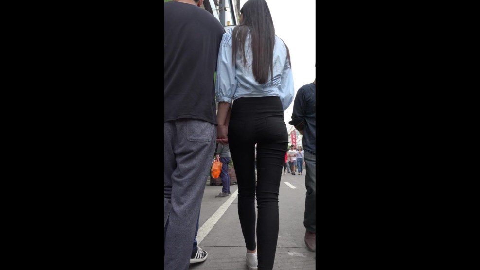 Japanese schoolgirls in Candid Ass jeans