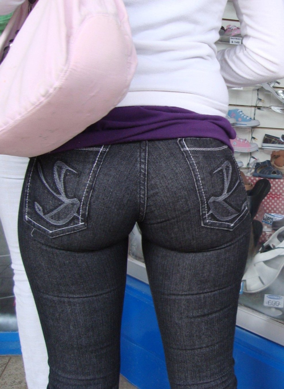 Creepshot jeans Private butt are rounded