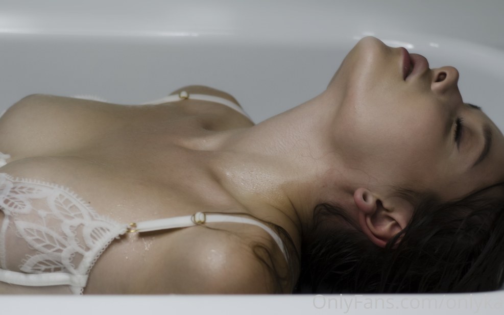 Naked Russian beauty kate kuray