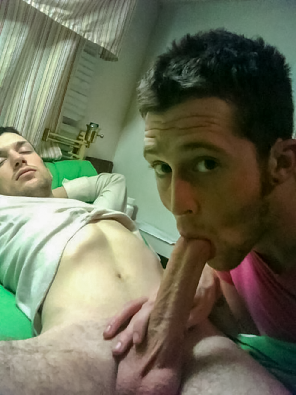 Hidden camera in the bedroom of orgasm