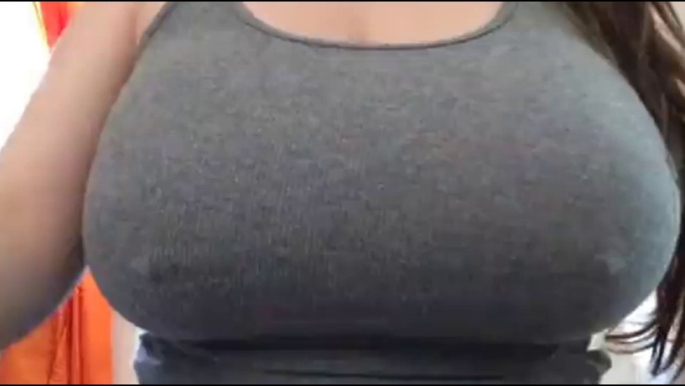 Natural tits webcam