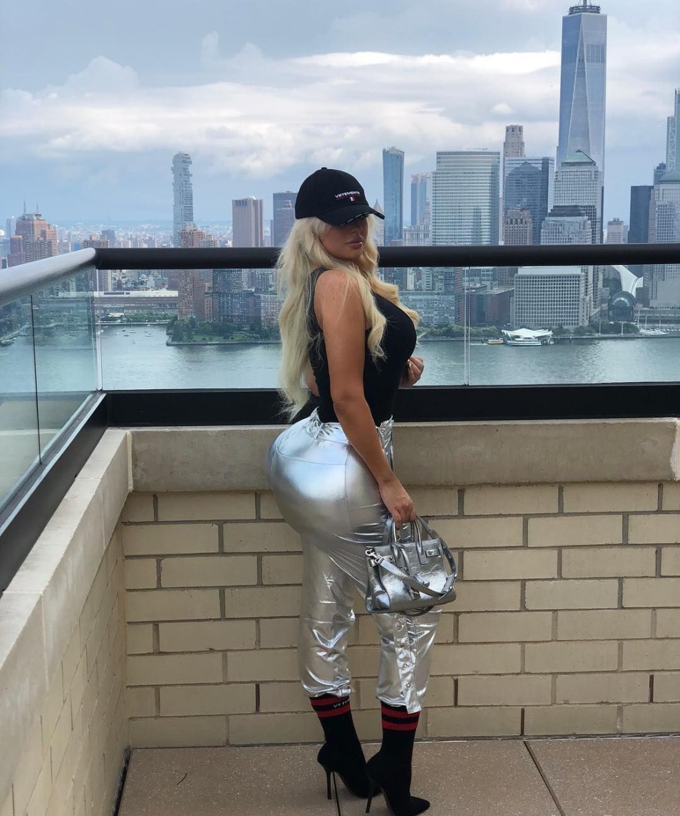 Maya Van de Vale naked